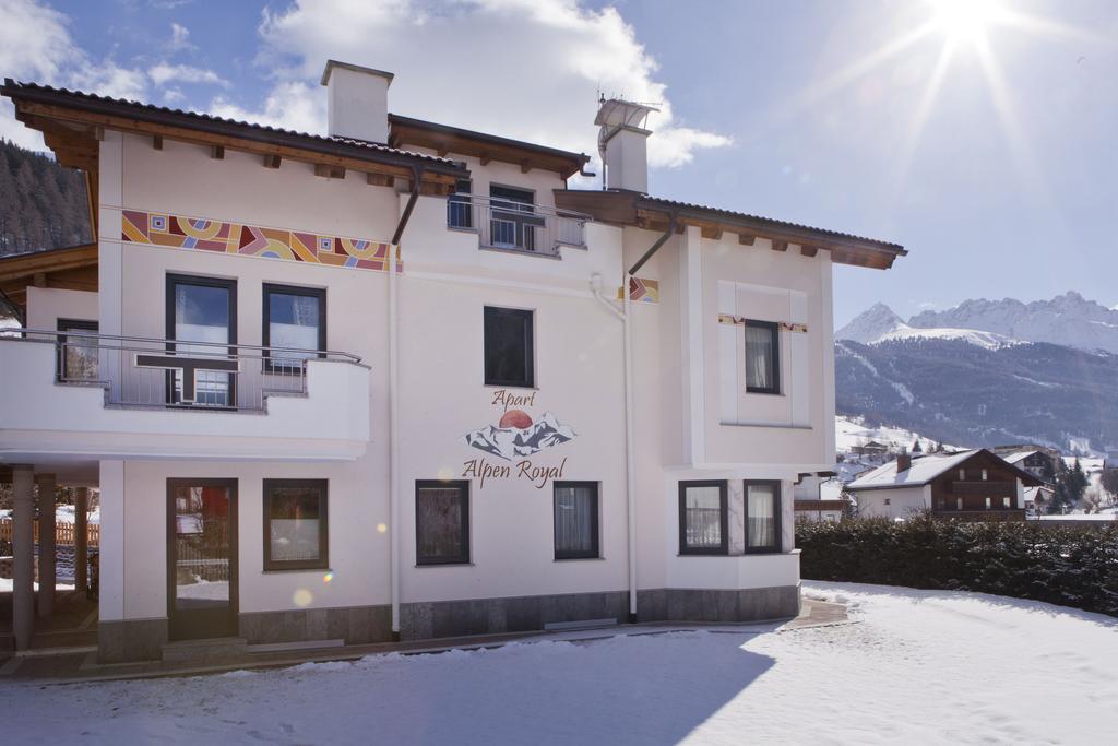 Apart Alpen Royal Nauders Exteriér fotografie